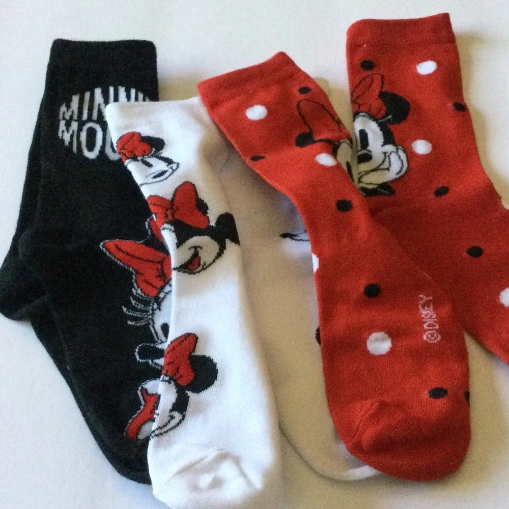 DISNEY MINNIE MOUSE WOMENS 3 PAIR PACK CREW SOCKS RED WHITE BLACK OS NWT
